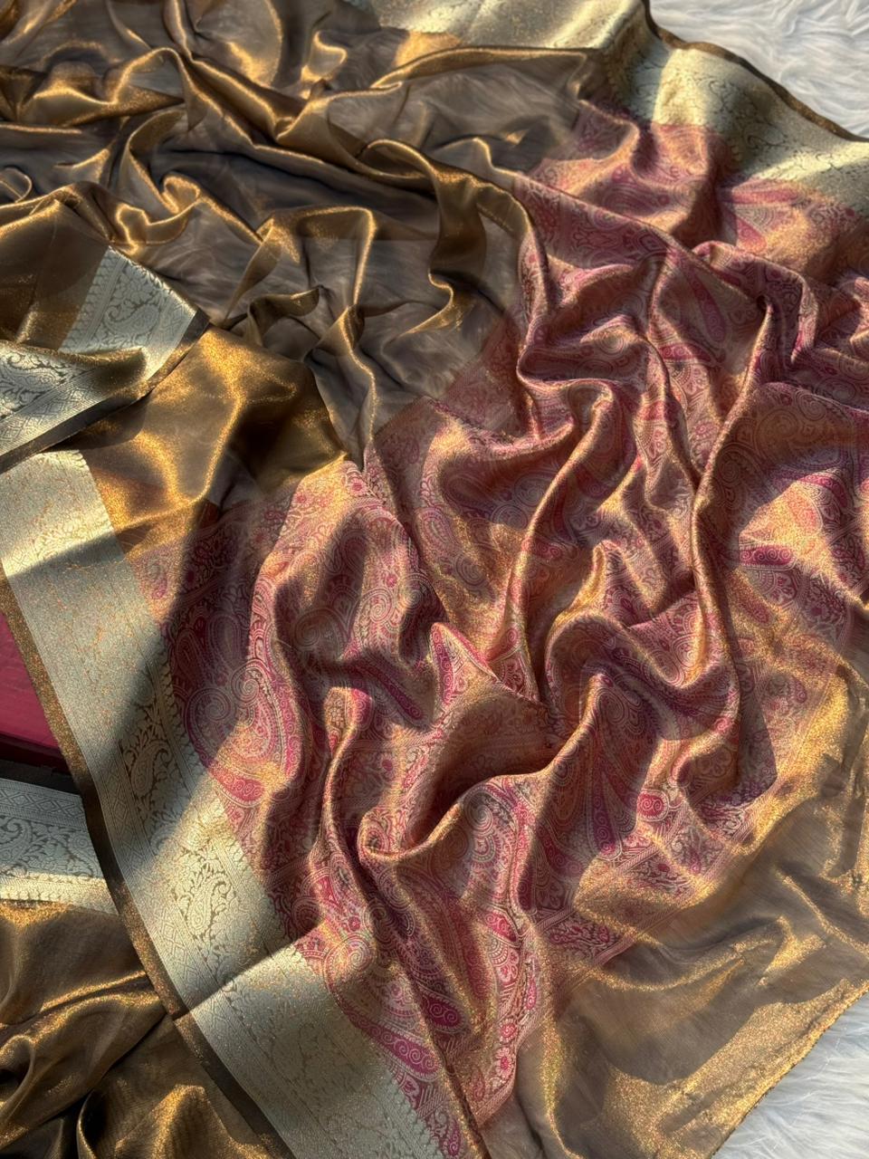 Anika's Bronze Tissue Silk Saree-BTS18 - Image 9