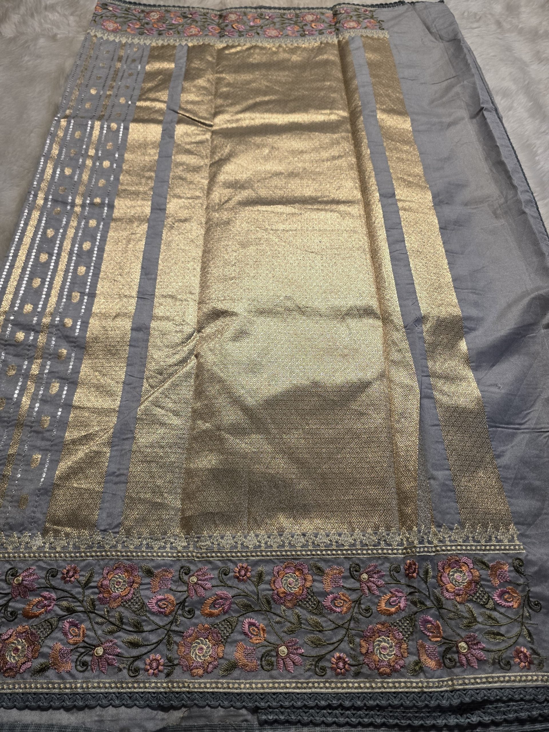 ANAHA-BLUISH GRAY SAREE - Image 5