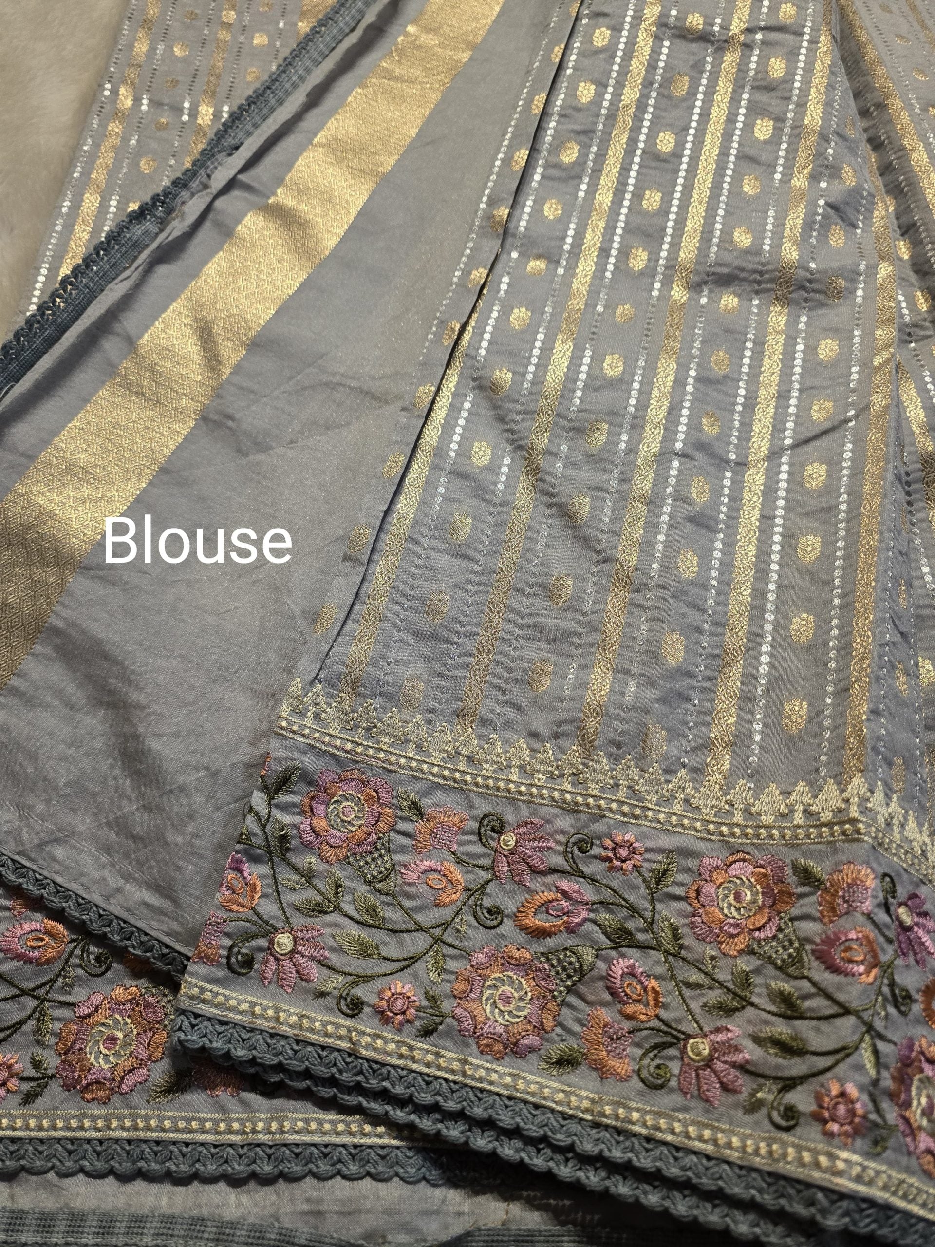ANAHA-BLUISH GRAY SAREE - Image 6
