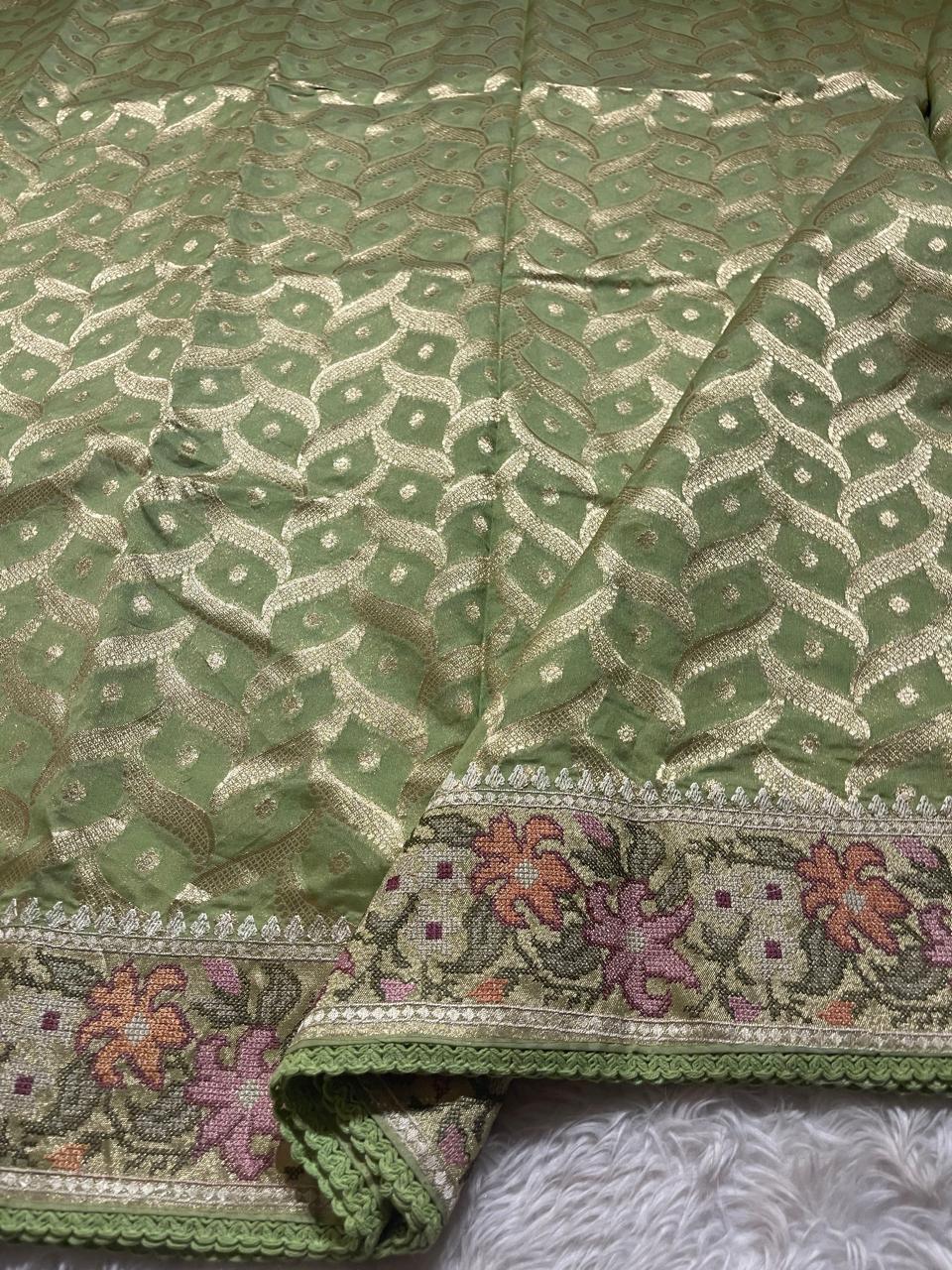 ANAHA-FLORA GREEN  SAREE - Image 4