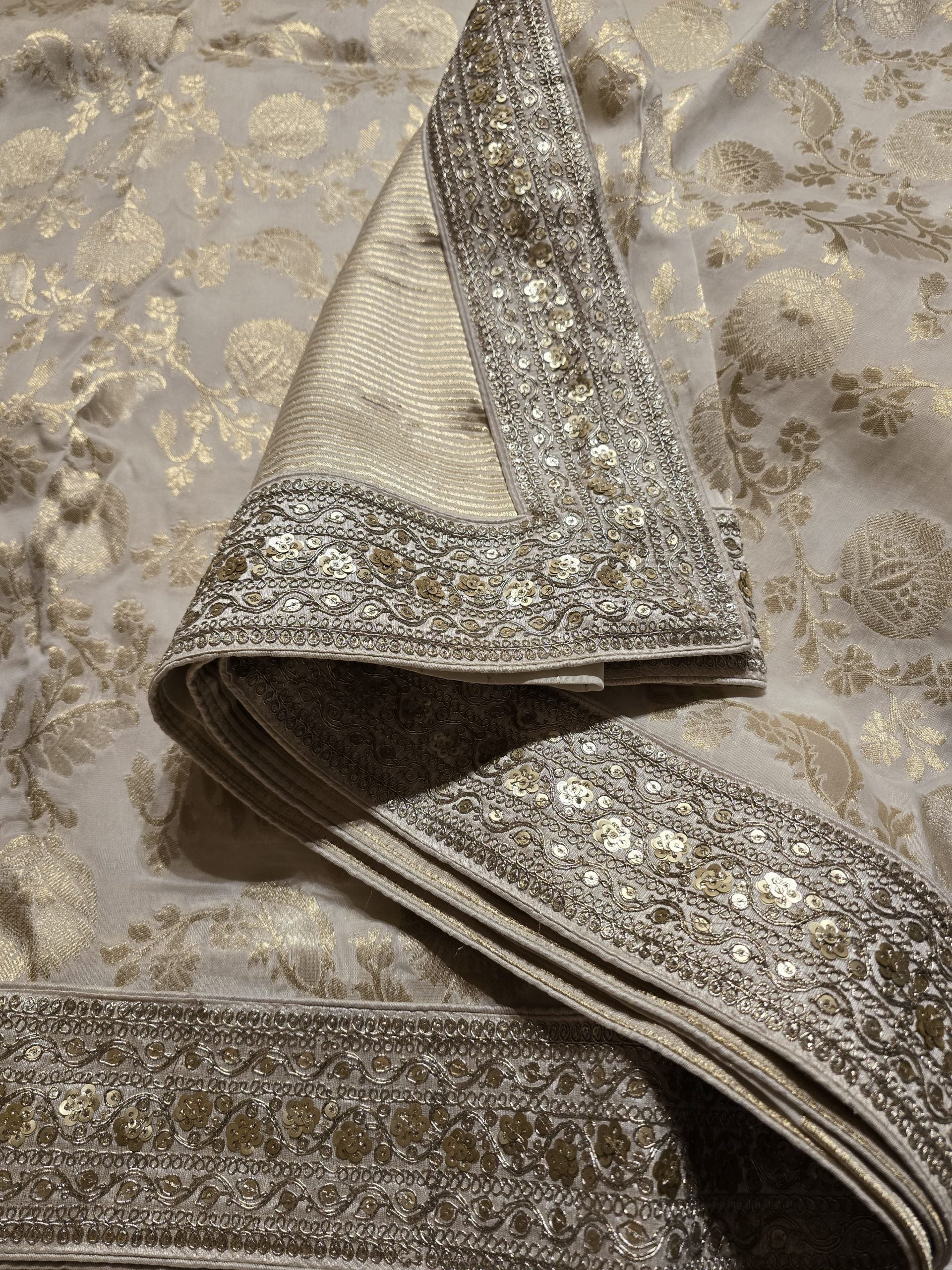 ANIKA BRIDAL EDIT- HALF WHITE SAREE - Image 3