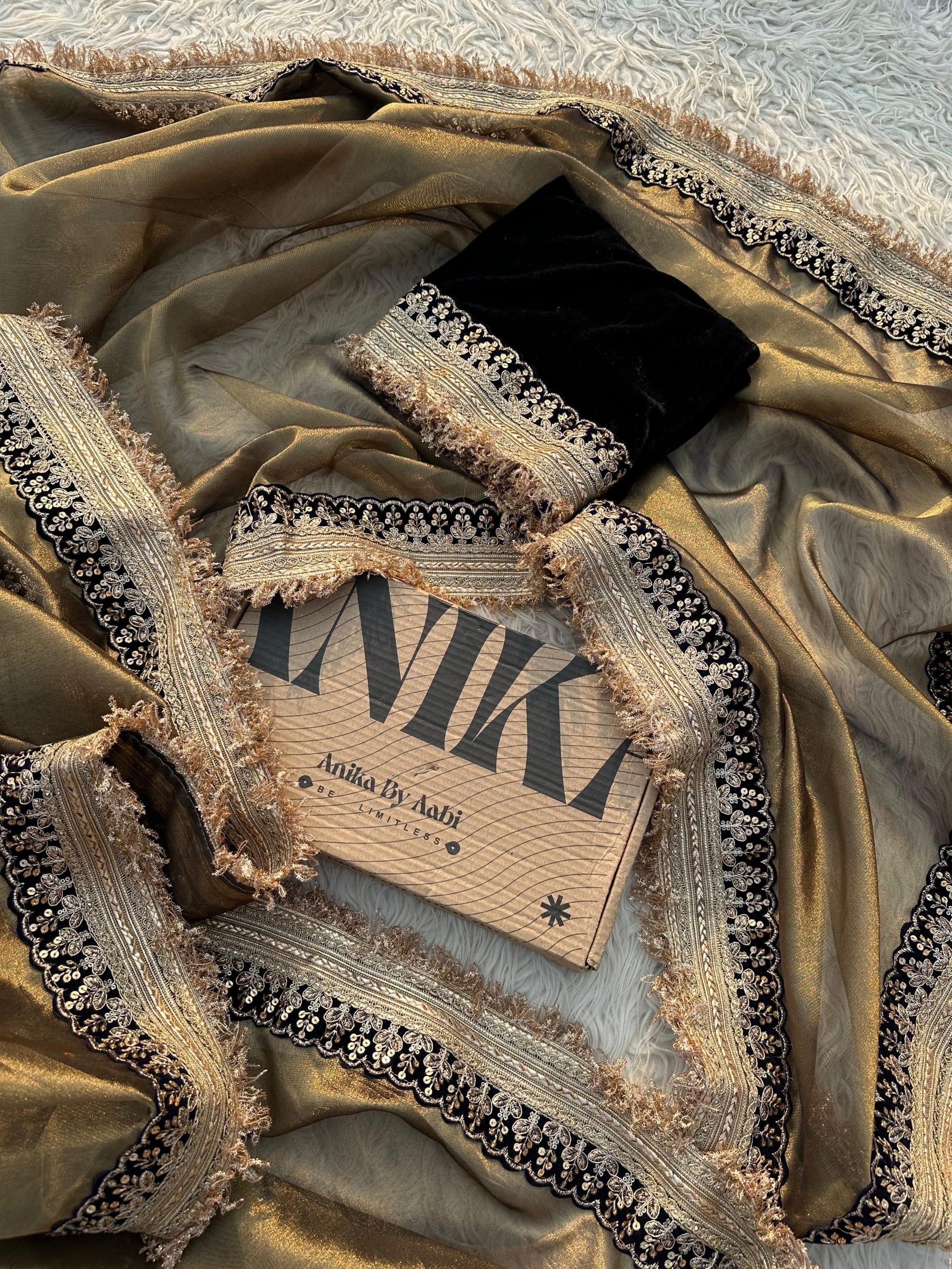 TISSUE LUXE-DP GOLD SAREE - Image 3