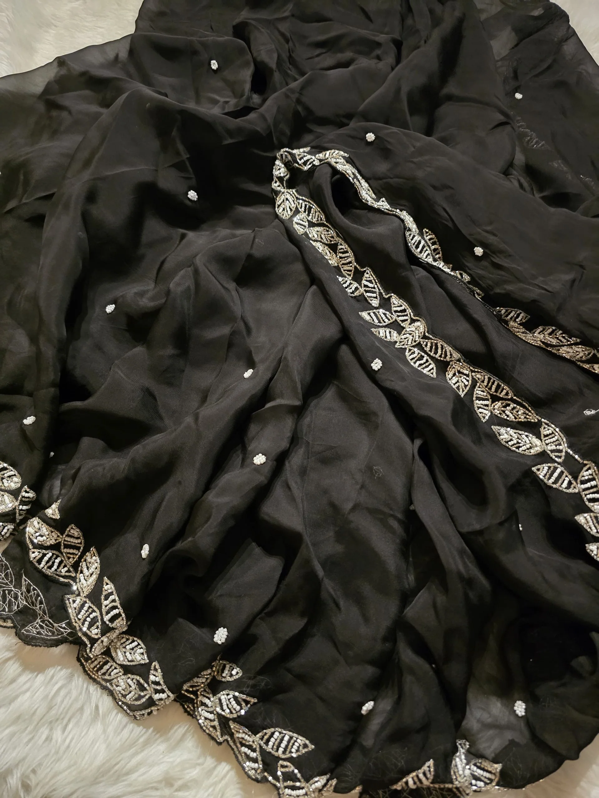 ANIKA LUXE-EBONY SAREE - Image 5