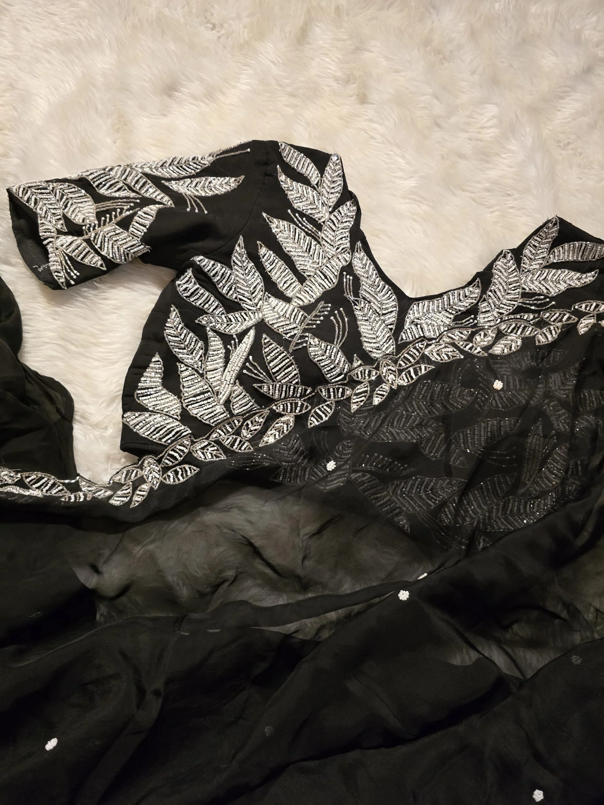 ANIKA LUXE-EBONY SAREE - Image 6