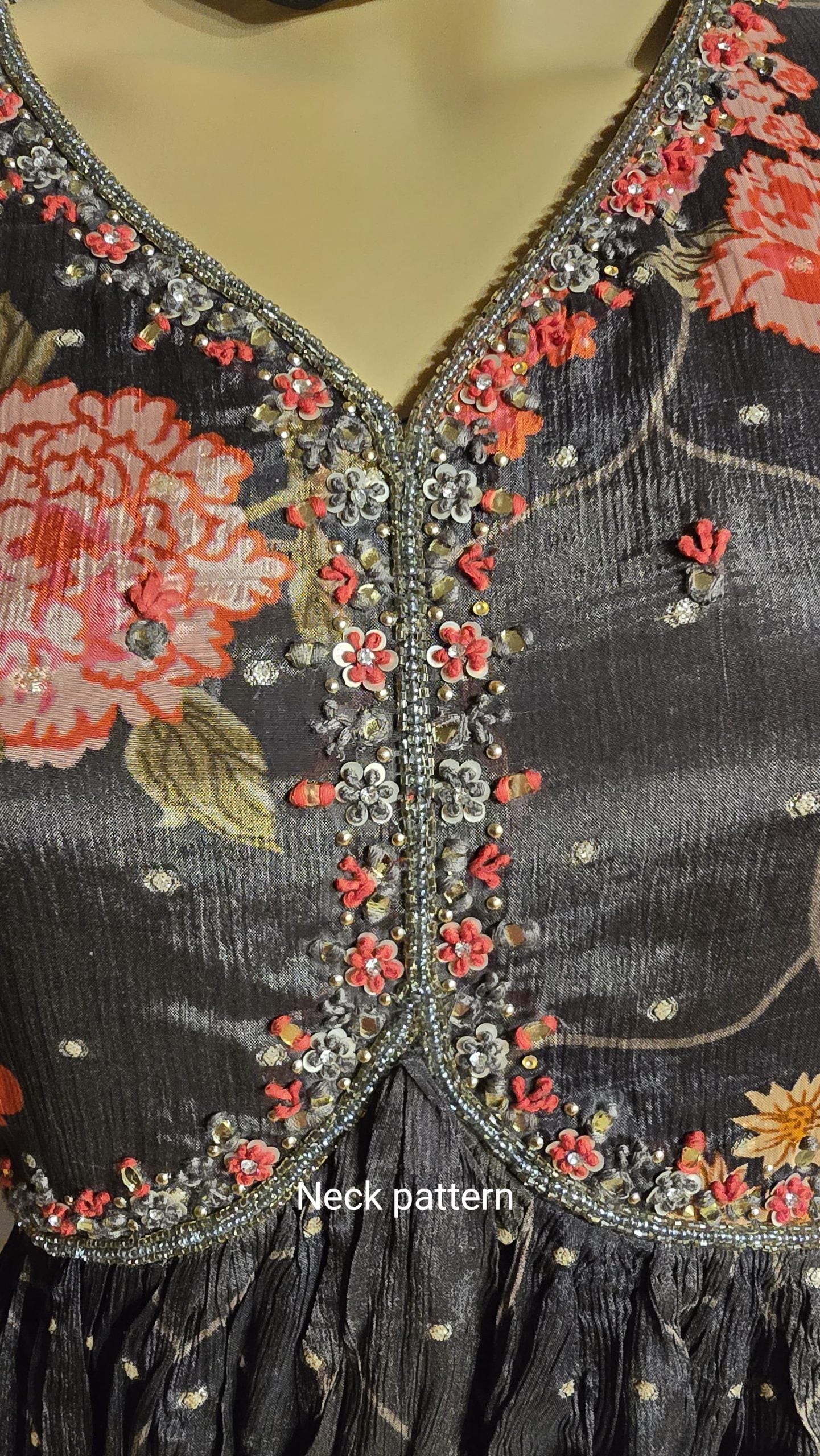 BLACK ALIA CUT - Image 3