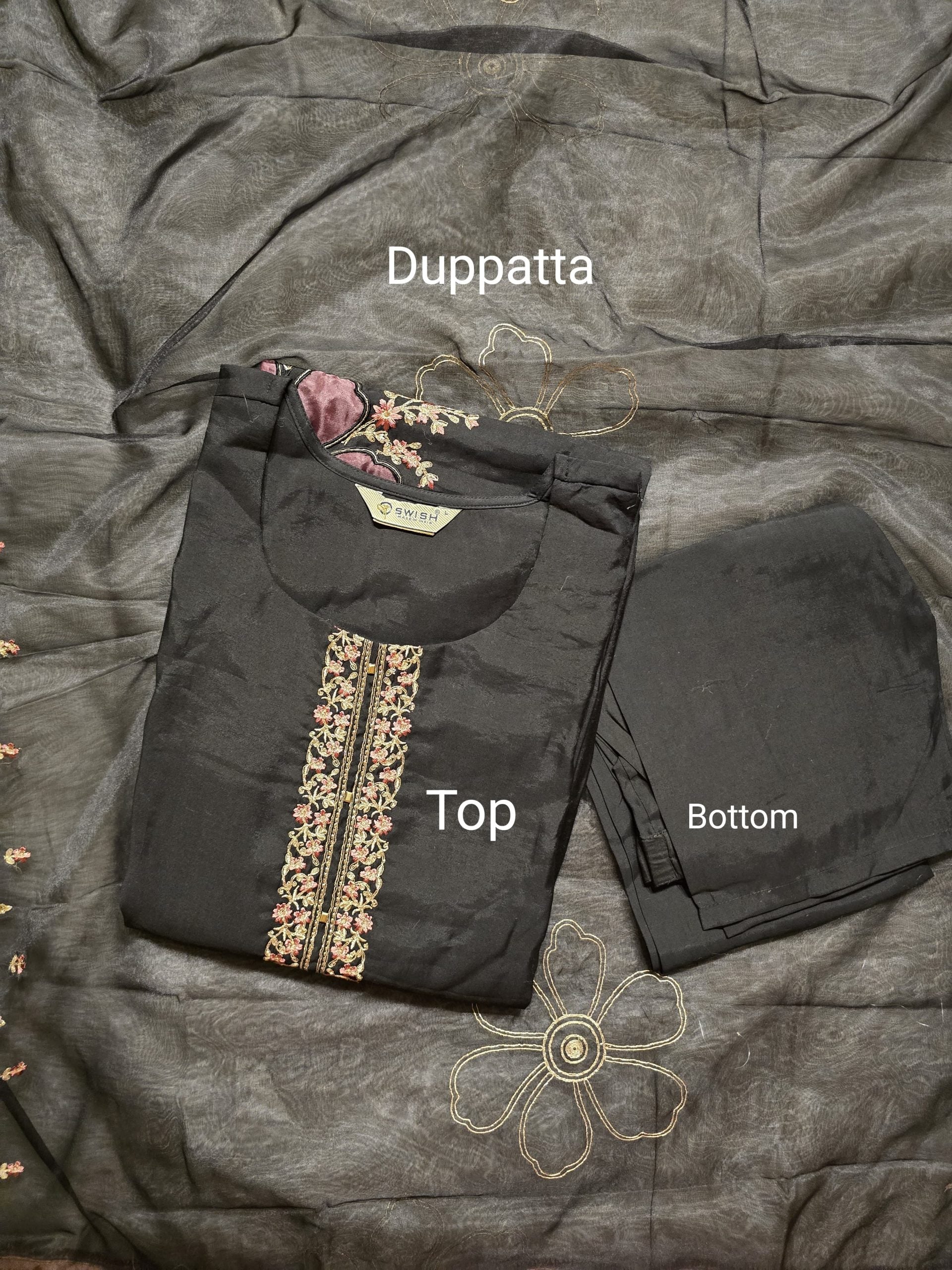 BLACK ELEGANCE - Image 3