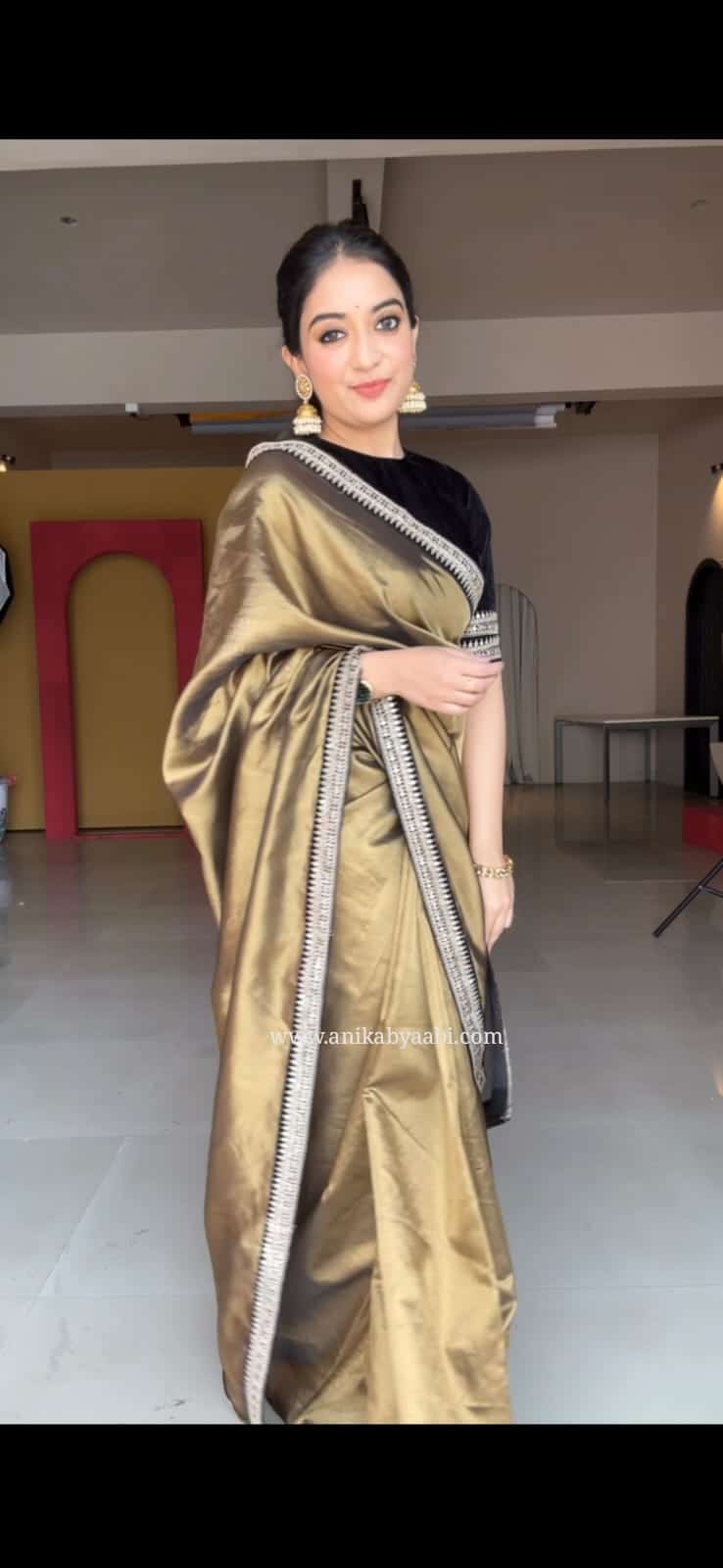 DP-GOLD TISSUE SAREE - Image 10