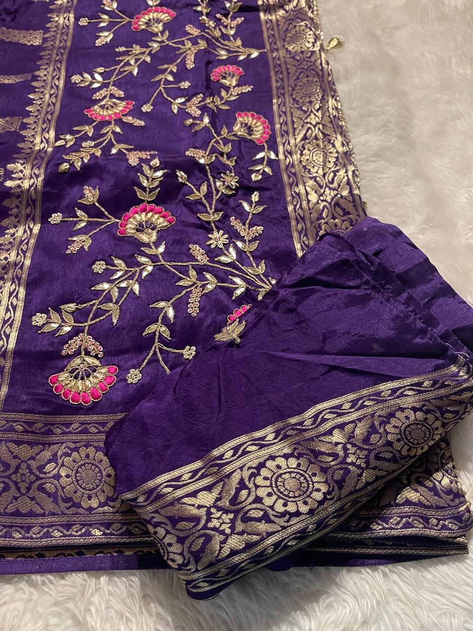 HEY- PURPLE SAREE - Image 6