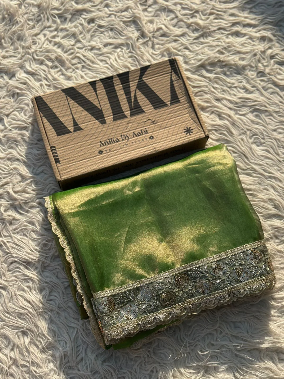 KALKI BRIDAL EDIT - LUXE GREEN PURE TISSUE SAREE - Image 5