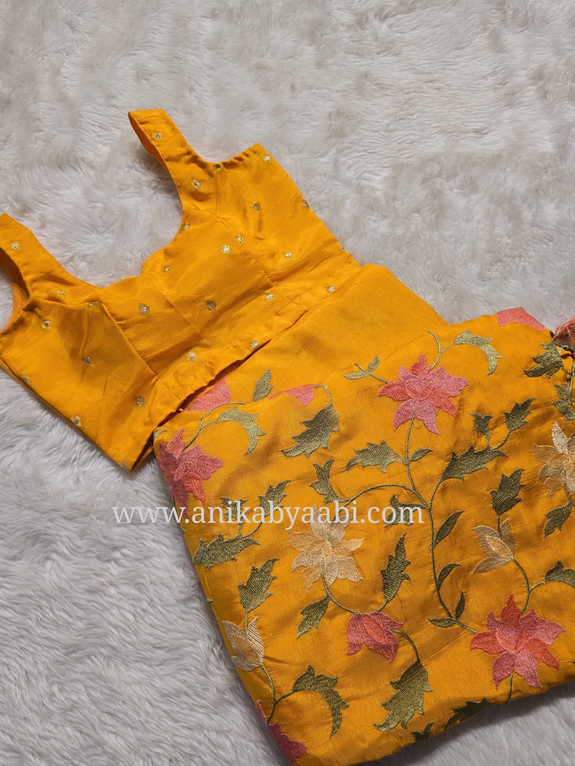 KIRTI-YELLOW SAREE - Image 6