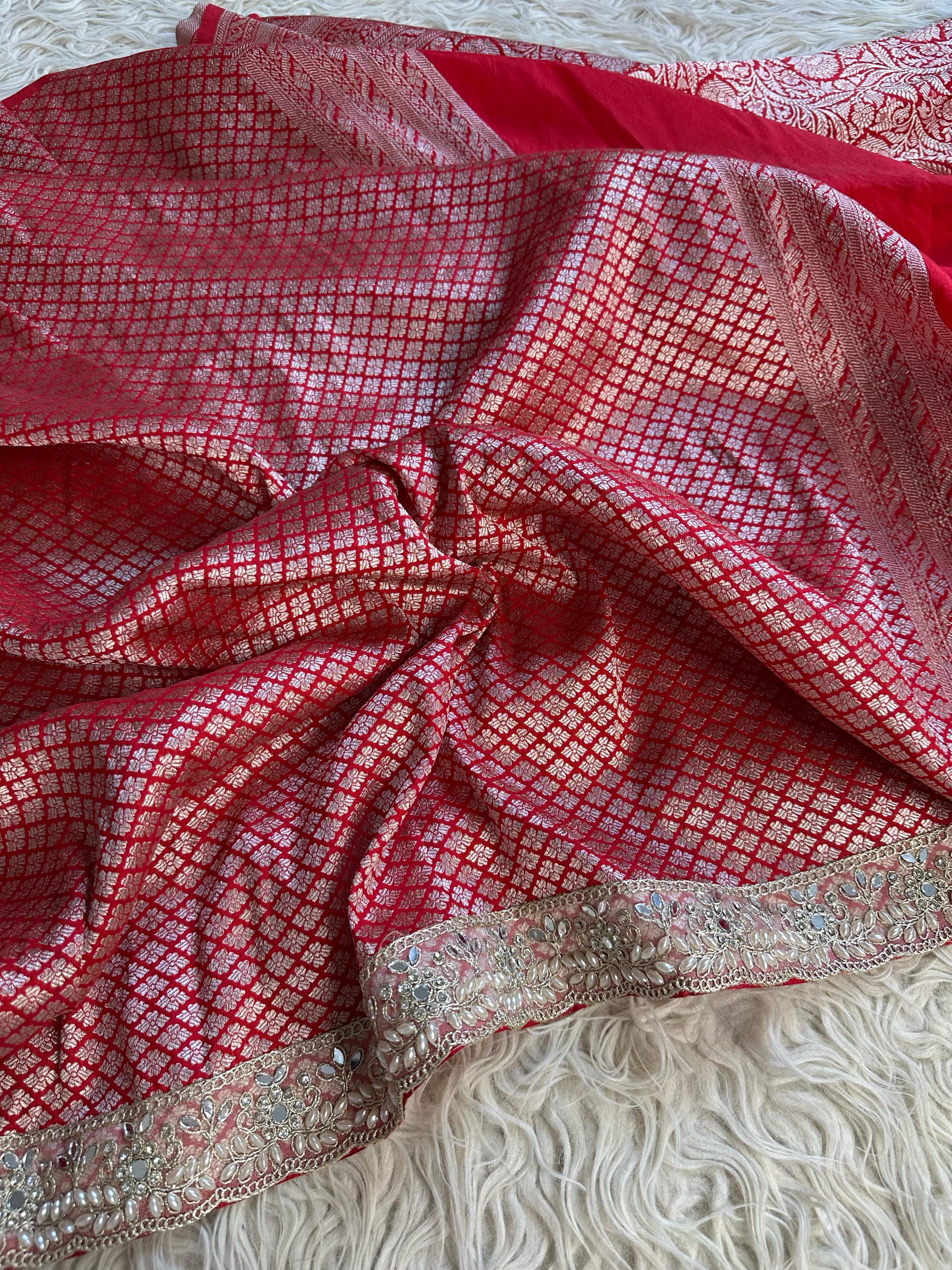 MATHURI - BANARASI MUSHRO SILK SAREE - RED - Image 10