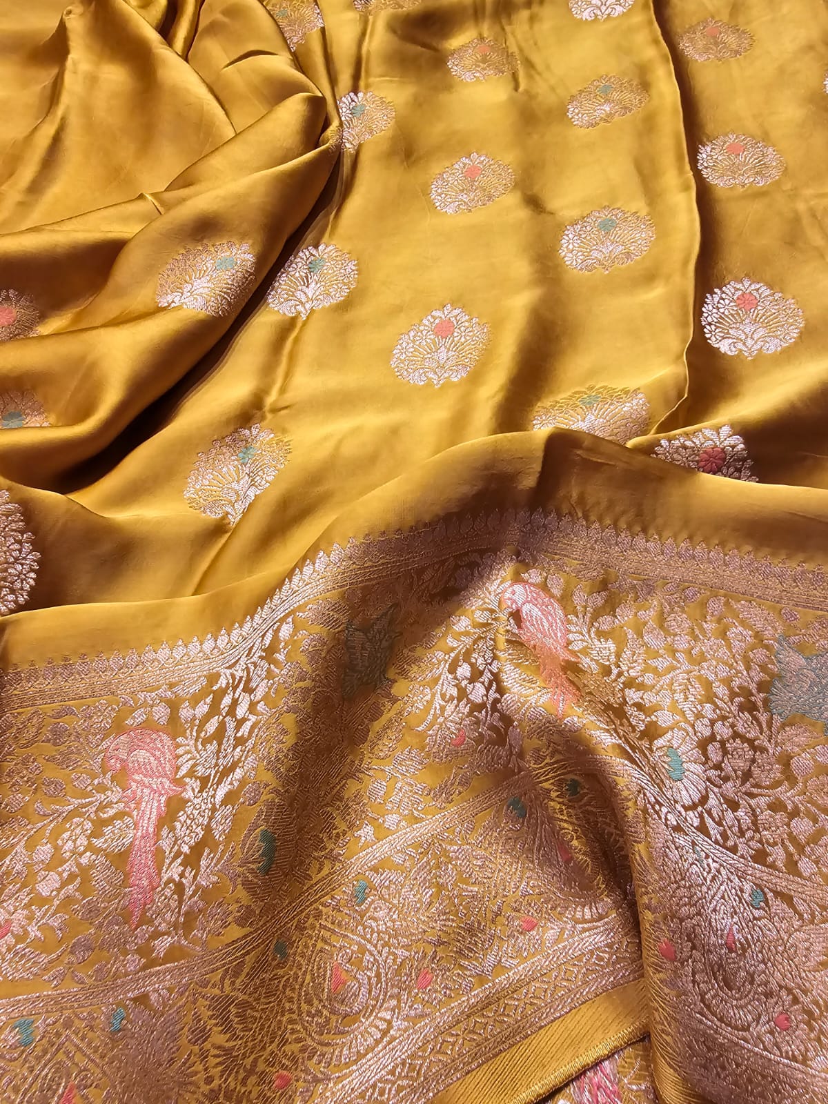 MUSHRO-YELLOW SAREE - Image 5