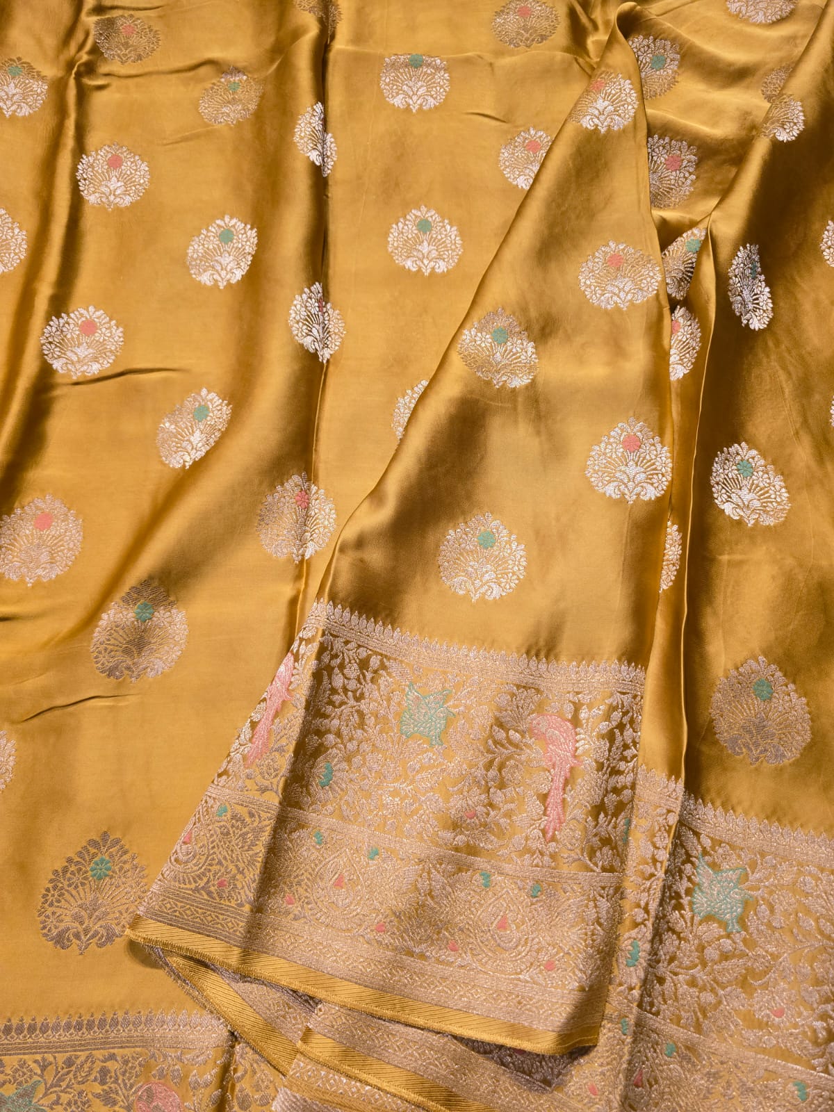 MUSHRO-YELLOW SAREE - Image 7