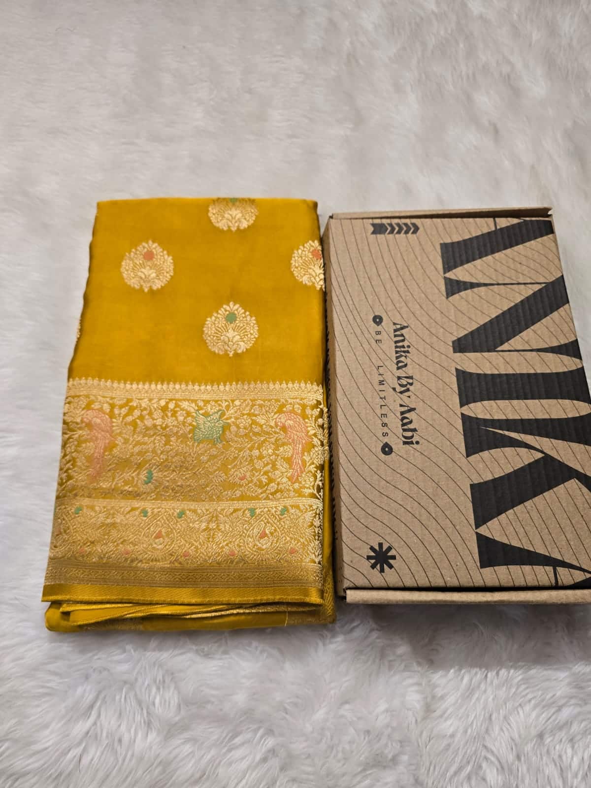 MUSHRO-YELLOW SAREE - Image 9