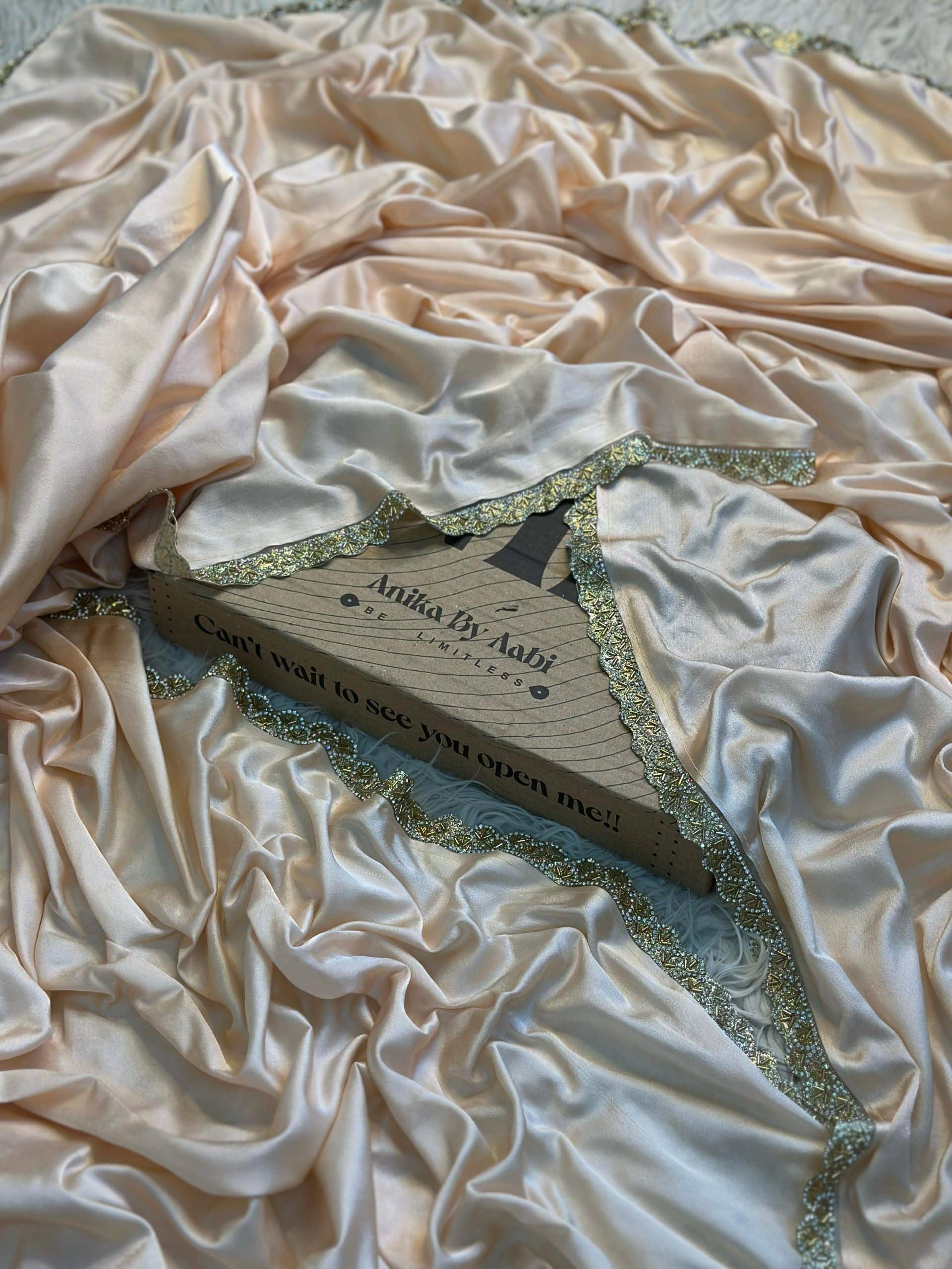 NAYAN SATIN LACE SATIN - BEIGE - Image 3