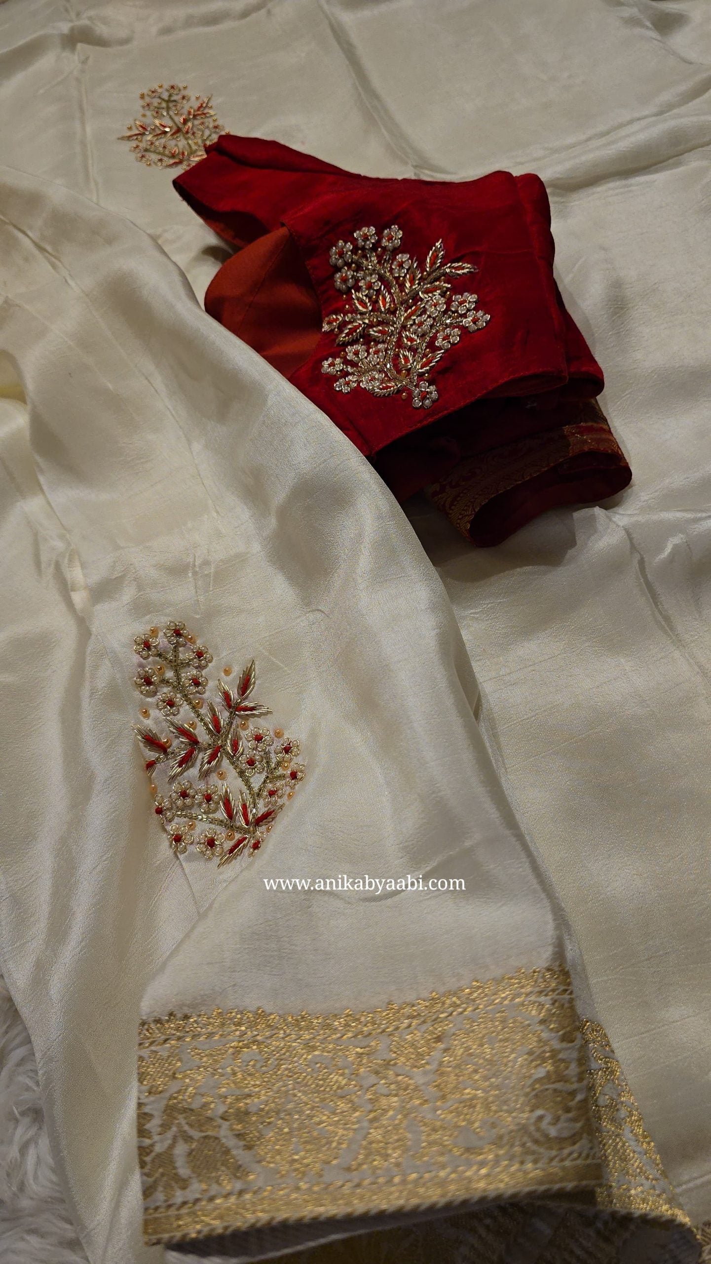 ONAM SERIES-TANVI HALFWHITE SAREE - Image 10