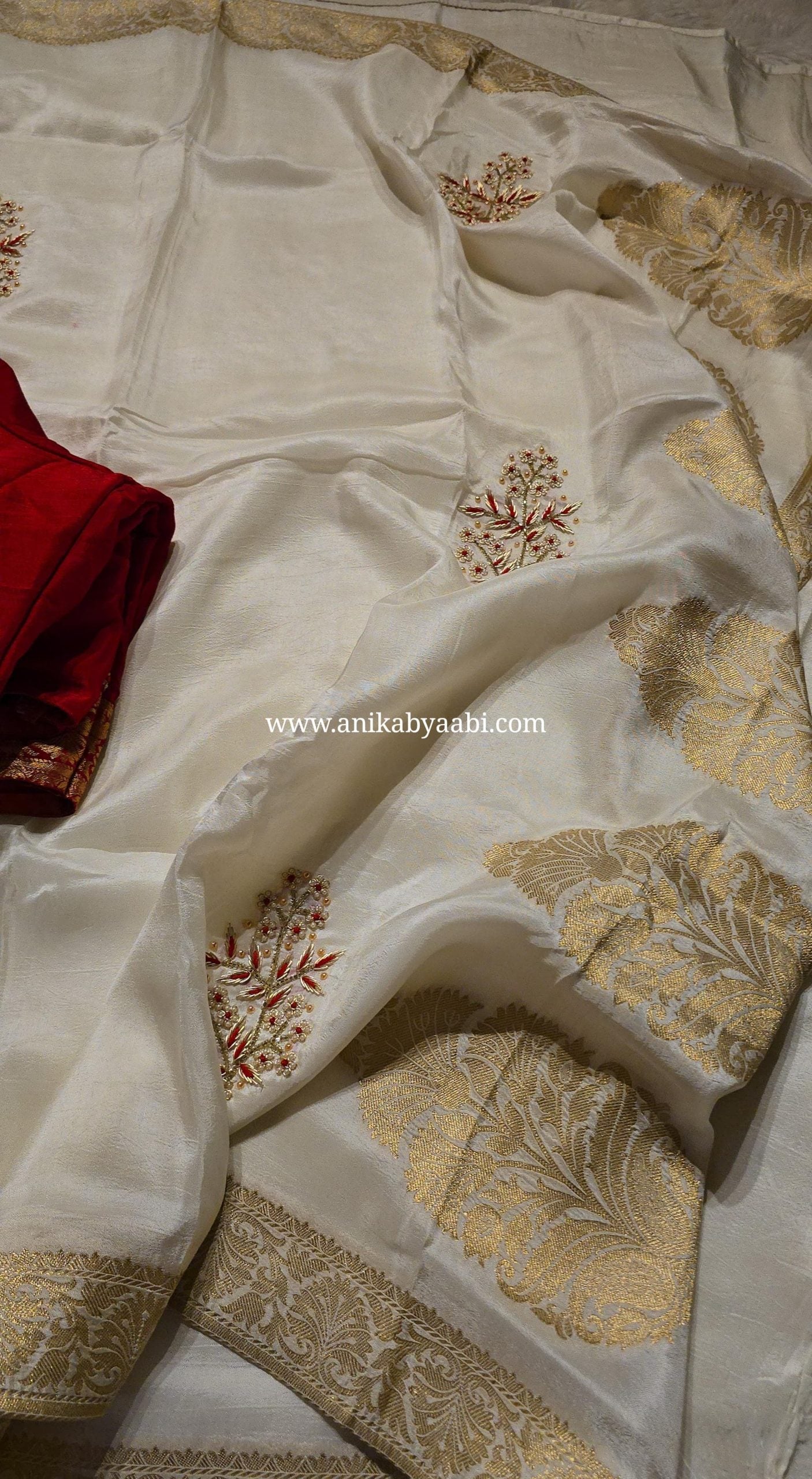 ONAM SERIES-TANVI HALFWHITE SAREE - Image 6