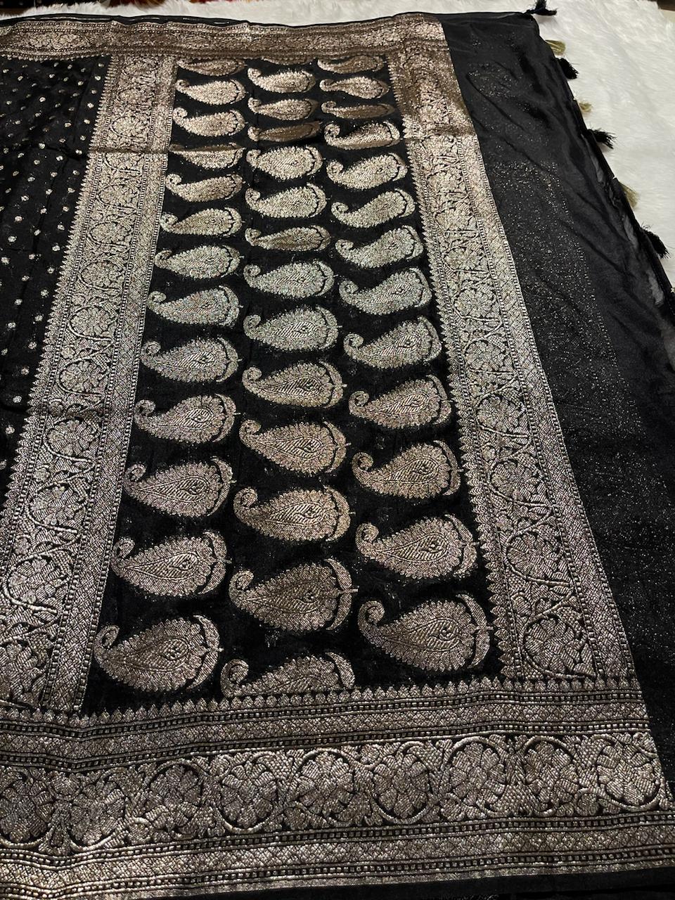 ROOP-BLACK SAREE - Image 4
