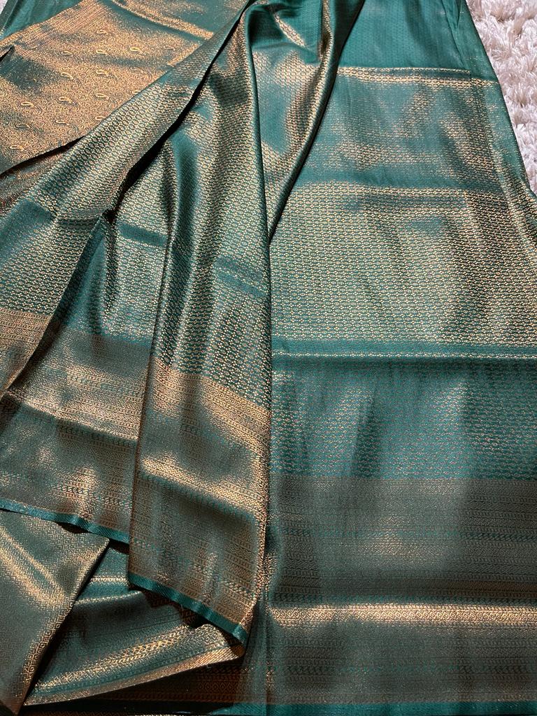 ROYAL AFFAIR- BOTTLE GREEN BANARASI BROCADE SILK SAREE - Image 3