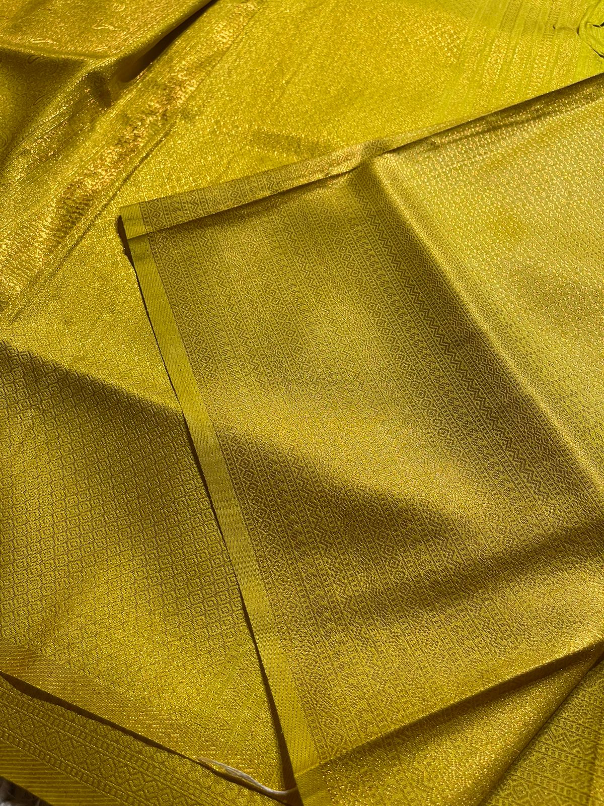 ROYAL AFFAIR-FLUORESCENT LIME BANARASI BROCADE SILK SAREE - Image 6