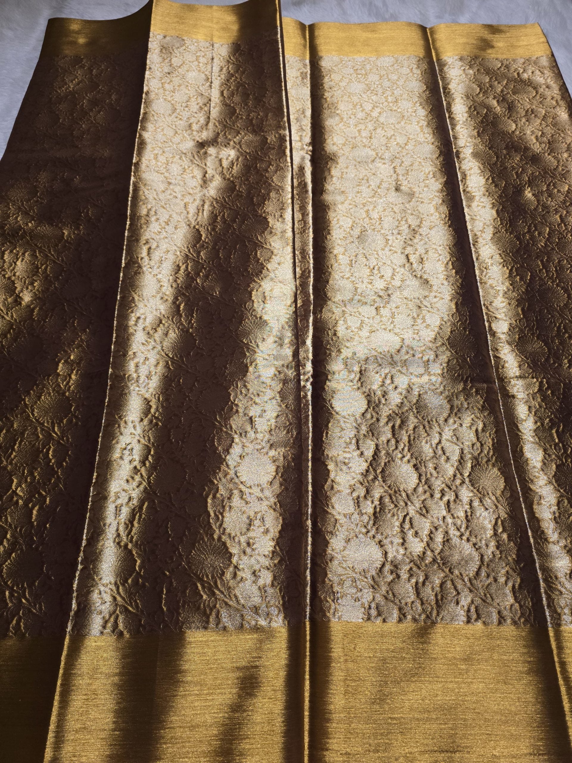 ROYAL ANTIQUE GOLD SAREE - Image 5