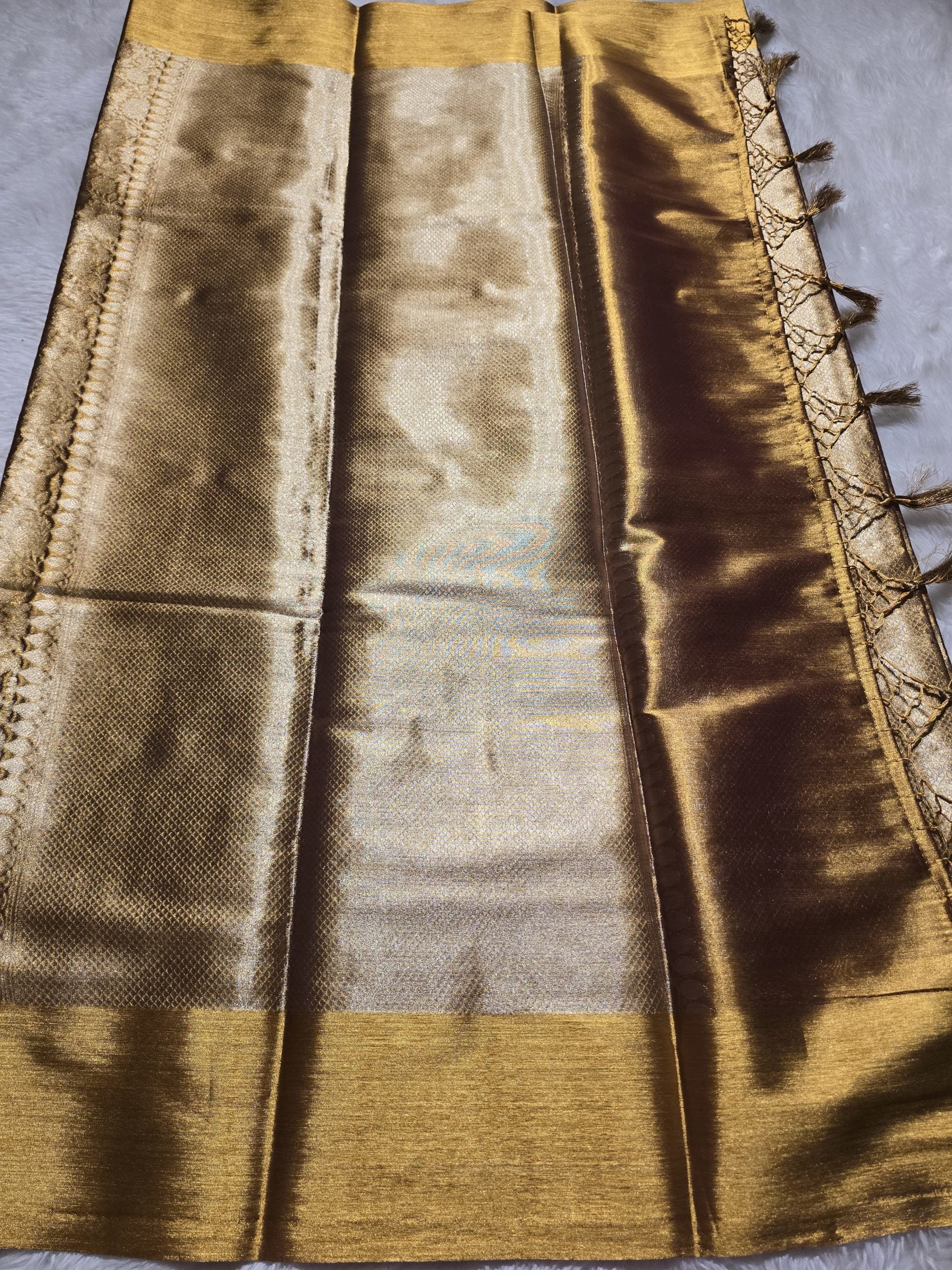ROYAL ANTIQUE GOLD SAREE - Image 6