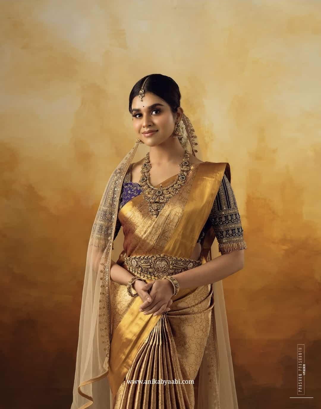 ROYAL ANTIQUE GOLD SAREE - Image 8