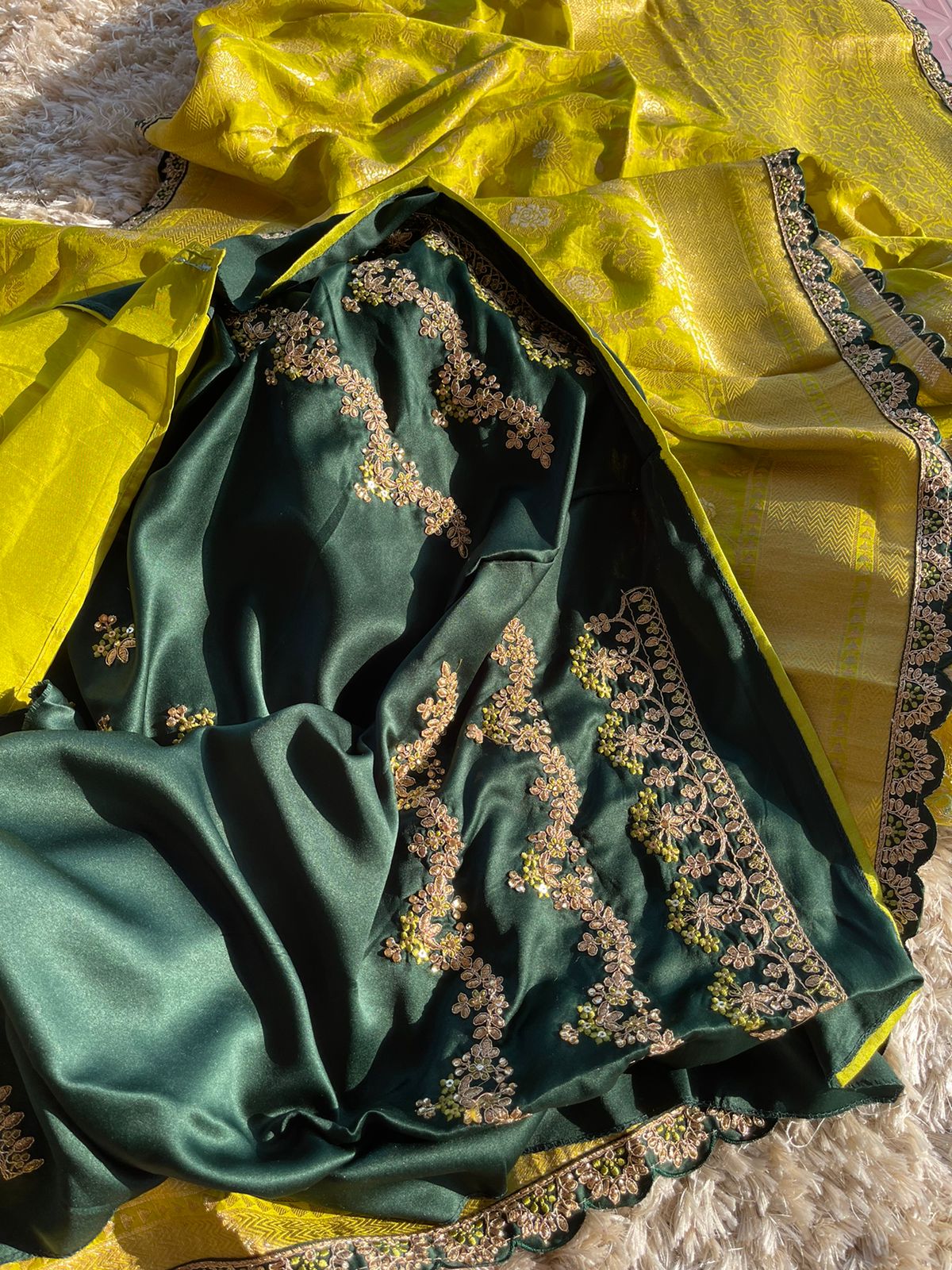SUHA- GREEN SAREE - Image 7