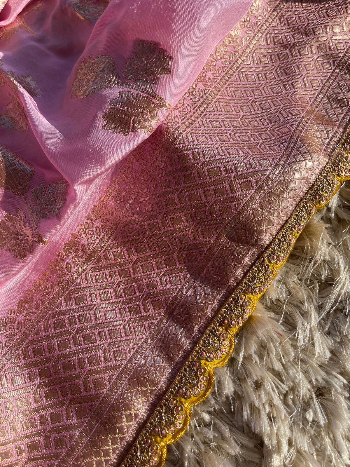 SUHA- PINK SAREE - Image 3