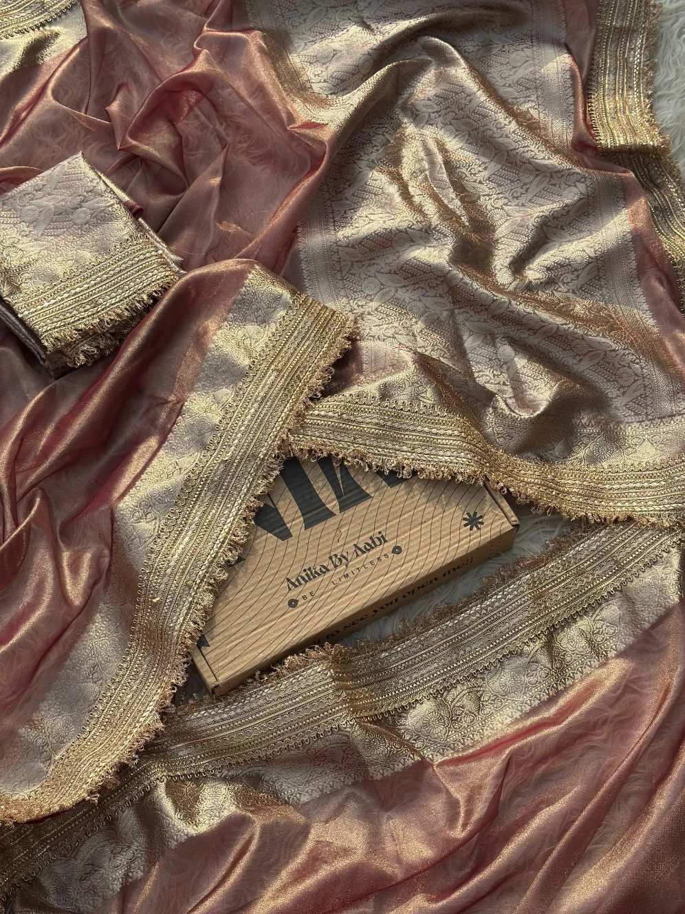 TISSUE LUXE-BRONZED GLOW SAREE - Image 10