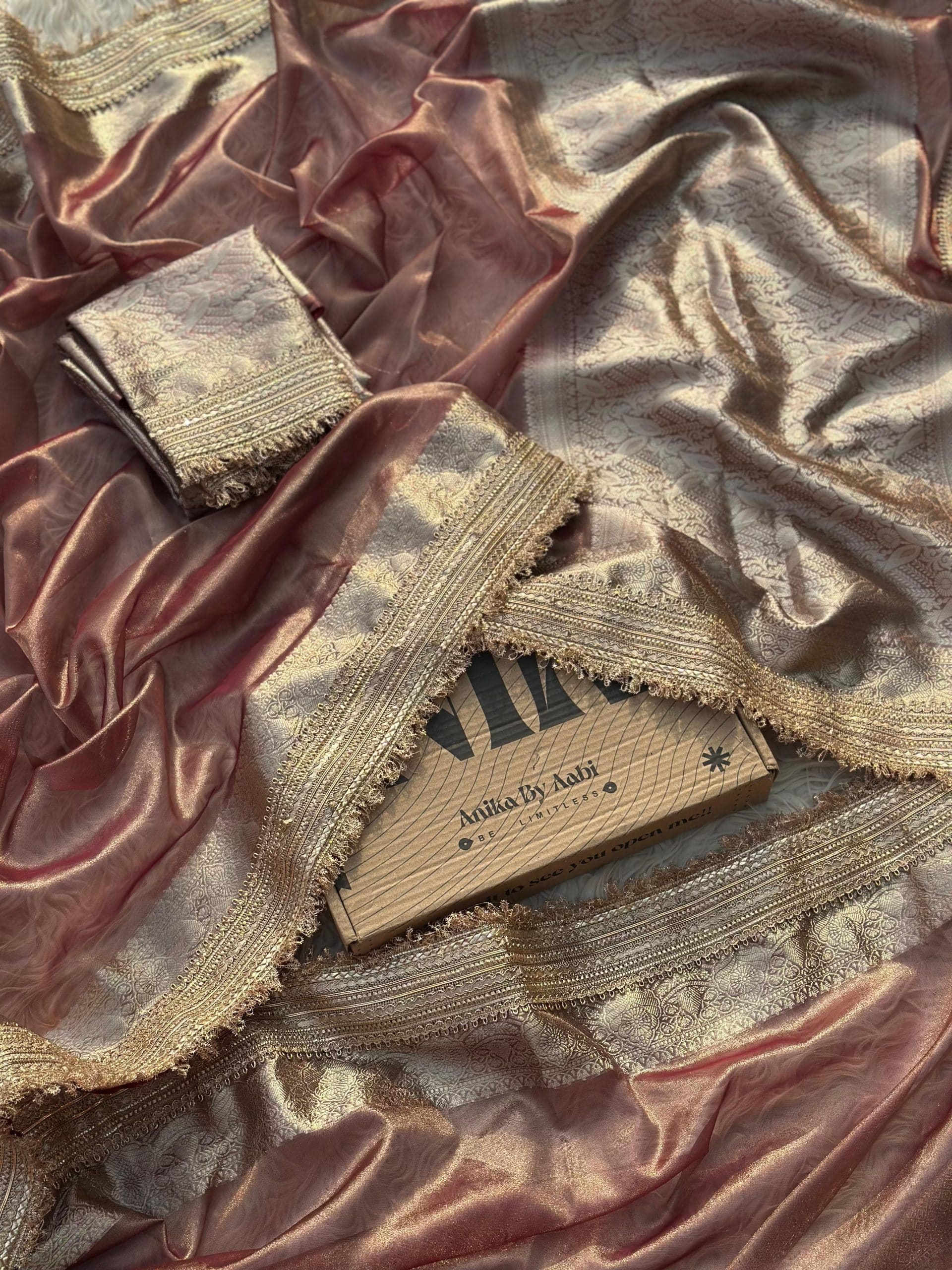 TISSUE LUXE-BRONZED GLOW SAREE - Image 8