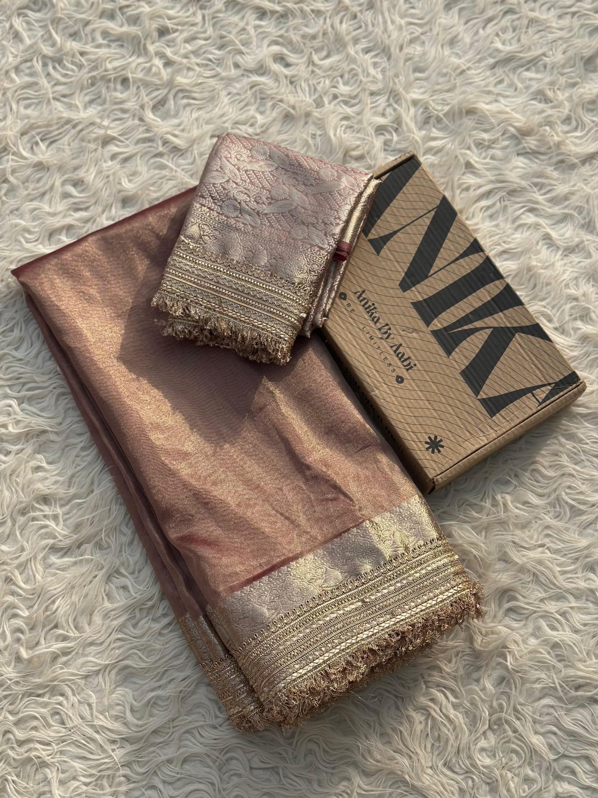 TISSUE LUXE-BRONZED GLOW SAREE - Image 9