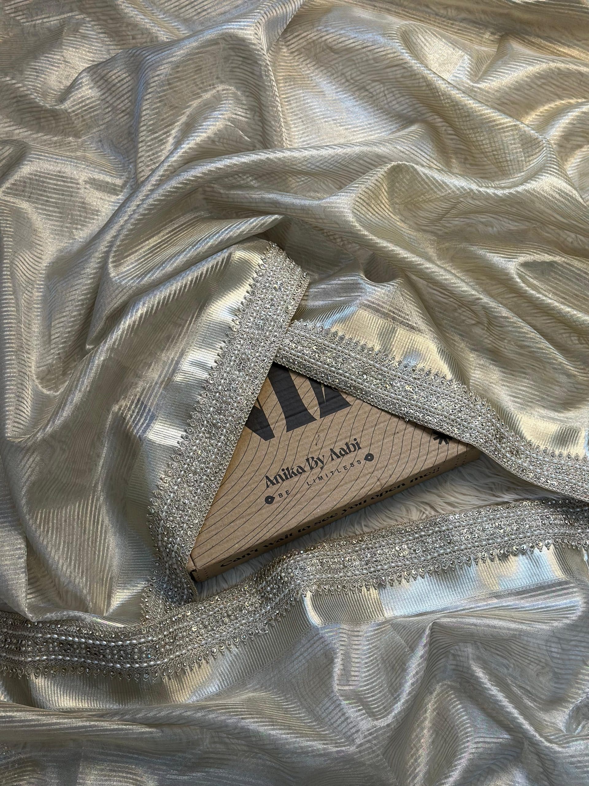 SONAKSHI - TISSUE LUXE - Banarasi silk saree in SILVER - EXCLUSIVE EDIT - Image 5